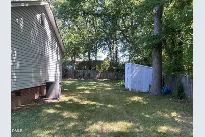 822 Midway Avenue, Durham, NC 27703 - Photo 8