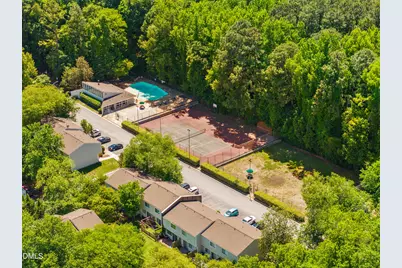 220 Elizabeth Street #B4, Chapel Hill, NC 27514 - Photo 8