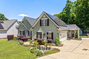 428 Broadmoor Way, Clayton, NC 27520 - Photo 2