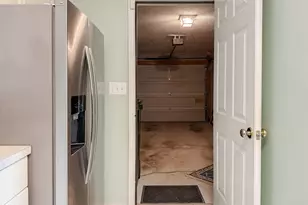 2017 Thornblade Dr, Raleigh, NC 27604 - Photo 32