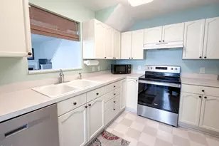 2017 Thornblade Dr, Raleigh, NC 27604 - Photo 14