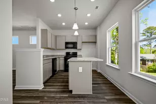 239 Courtside Dr, Dunn, NC 28334 - Photo 6