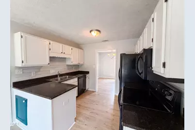 441 Riverwind Drive, Spring Lake, NC 28390 - Photo 6