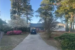830 Dinmont Cir, Fayetteville, NC 28306 - Photo 2