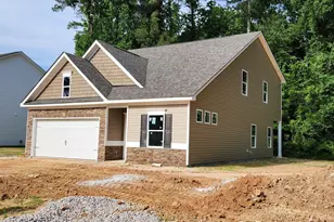 1673 Elk Run Dr, Fayetteville, NC 28312 - Photo 2
