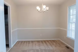 1345 Butterwood Cir, Fayetteville, NC 28314 - Photo 4