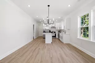 710 Avon Ave, Burlington, NC 27215 - Photo 14