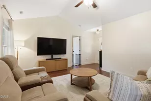 114 S Wynbrooke Ln, Selma, NC 27576 - Photo 4