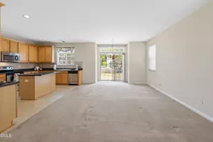 329 Palmdale Ct, Holly Springs, NC 27540 - Photo 12