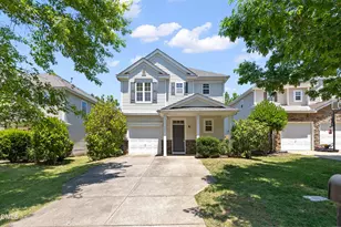 329 Palmdale Ct, Holly Springs, NC 27540 - Photo 2