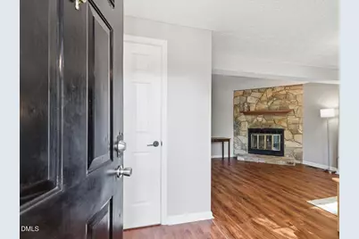 819 Genford Court, Raleigh, NC 27609 - Photo 2