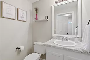 819 Genford Ct, Raleigh, NC 27609 - Photo 4