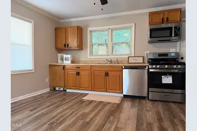 122 S 5th Street, Spring Lake, NC 28390 - Photo 8