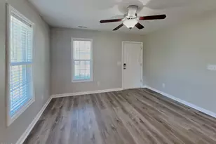 2410 King Malcolm Ln, Zebulon, NC 27597 - Photo 2