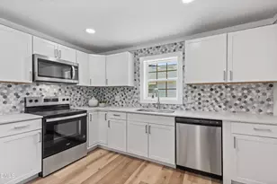 105 3rd St, Erwin, NC 28339 - Photo 10