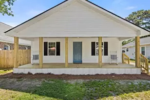 105 3rd St, Erwin, NC 28339 - Photo 2