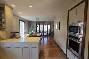 10 Kendall Dr, Chapel Hill, NC 27517 - Photo 10