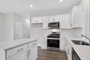 222 Pisgah St, Sanford, NC 27330 - Photo 6