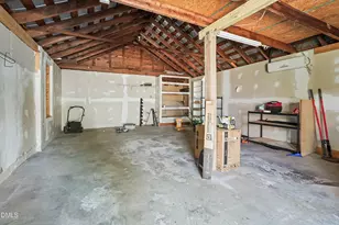 316 W Main St, Benson, NC 27504 - Photo 38