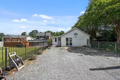 316 W Main Street, Benson, NC 27504 - Photo 32