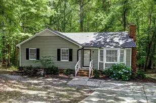 3921 Bamburgh Ln, Apex, NC 27539 - Photo 2