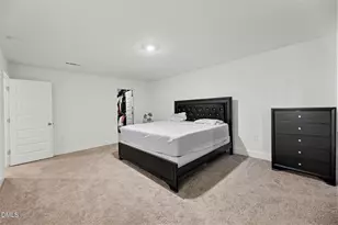6805 Doddridge Ln, Cary, NC 27519 - Photo 14