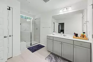6805 Doddridge Ln, Cary, NC 27519 - Photo 18