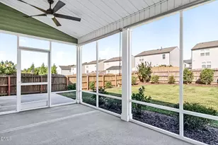 2542 Perthshire Ln, Fuquay Varina, NC 27526 - Photo 2