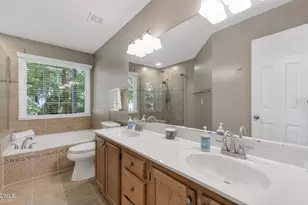12113 Townmeade Ct, Raleigh, NC 27613 - Photo 26