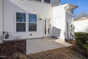 11 Wildflower Cir, Clayton, NC 27520 - Photo 42