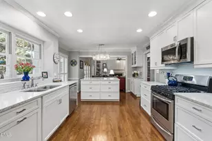 1335 Daventry Ct, Chapel Hill, NC 27517 - Photo 8