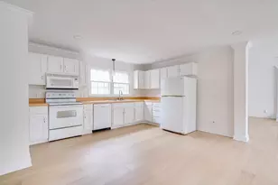 2437 Tilghman Cir, Chapel Hill, NC 27514 - Photo 6