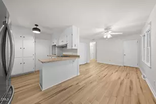 1019 Garden Ct, Burlington, NC 27215 - Photo 10