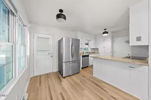 1019 Garden Ct, Burlington, NC 27215 - Photo 10
