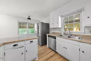 1019 Garden Ct, Burlington, NC 27215 - Photo 14