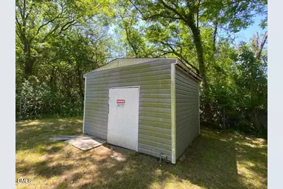 900 Viola Street E, Wilson, NC 27893 - Photo 8