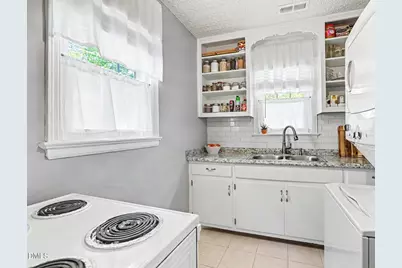 517 E Club Boulevard, Durham, NC 27704 - Photo 6