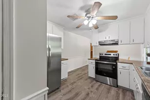 316 White Oak Dr, Cary, NC 27513 - Photo 8