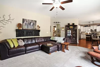 204 Sweet Violet Drive, Holly Springs, NC 27540 - Photo 8
