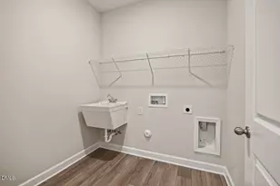 501 Crescent Wood Trl, Zebulon, NC 27597 - Photo 6