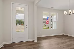 501 Crescent Wood Trl, Zebulon, NC 27597 - Photo 2