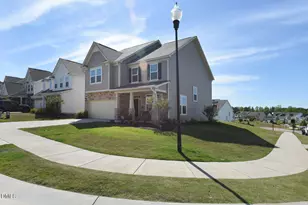 900 Channel Drop Loop, Zebulon, NC 27597 - Photo 4