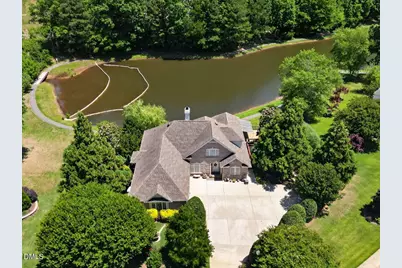 139 Lake Point Drive, Clayton, NC 27527 - Photo 2
