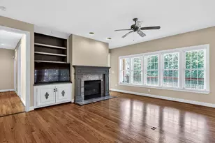 139 Lake Point Dr, Clayton, NC 27527 - Photo 10