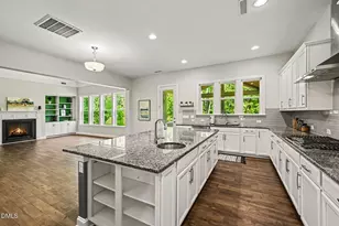 724 Peninsula Forest Pl, Cary, NC 27519 - Photo 4