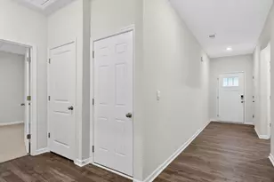 413 Conifer St, Sanford, NC 27332 - Photo 2