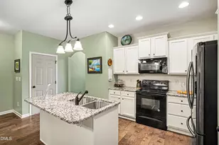 48 Balboa Pkwy, Clayton, NC 27520 - Photo 2