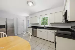 104 Swiftwater Ct, Cary, NC 27513 - Photo 10