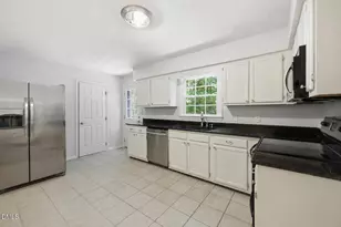104 Swiftwater Ct, Cary, NC 27513 - Photo 10