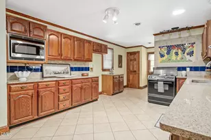586 Northwoods Country, Tarboro, NC 27886 - Photo 8